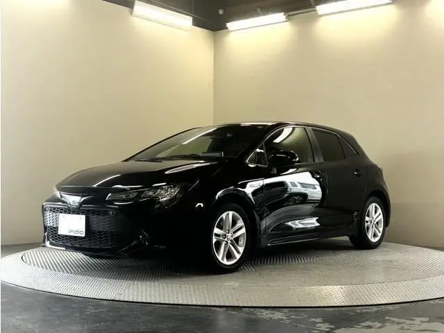 2020 Toyota Corollasport 1.8 Hybrid G Black Coupe for sale, Japanese used car export - photo 1 of 9 | GULJI TRADERS