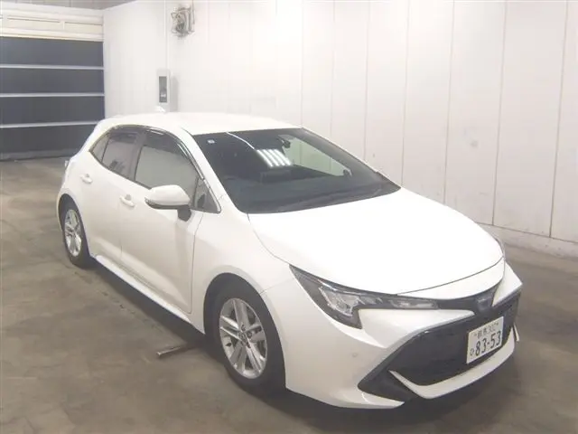 2021 Toyota Corollasport Hybrid G - photo 1 2021 Toyota Corollasport Hybrid G White Coupe for sale, Japanese used car export - photo 1 of 7 | GULJI TRADERS