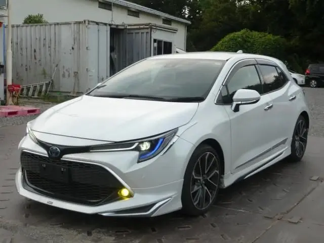 2021 Toyota Corollasport Hybrid G Z - photo 1 2021 Toyota Corollasport Hybrid G Z Pearl Coupe for sale, Japanese used car export - photo 1 of 3 | GULJI TRADERS