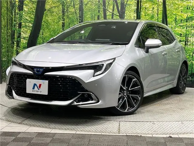 2022 Toyota Corollasport Hybrid G Z - photo 1 2022 Toyota Corollasport Hybrid G Z Silver Coupe for sale, Japanese used car export - photo 1 of 30 | GULJI TRADERS
