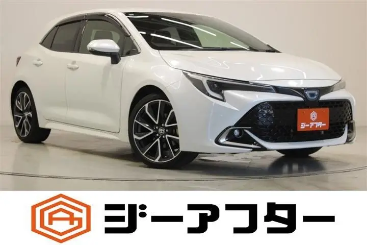 2022 Toyota Corollasport 1.8HYBRID G Z - photo 1 2022 Toyota Corollasport 1.8HYBRID G Z White Coupe for sale, Japanese used car export - photo 1 of 30 | GULJI TRADERS