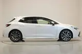 2022 Toyota Corollasport 1.8HYBRID G Z White Coupe for sale, Japanese used car export - photo 14 of 30 | GULJI TRADERS