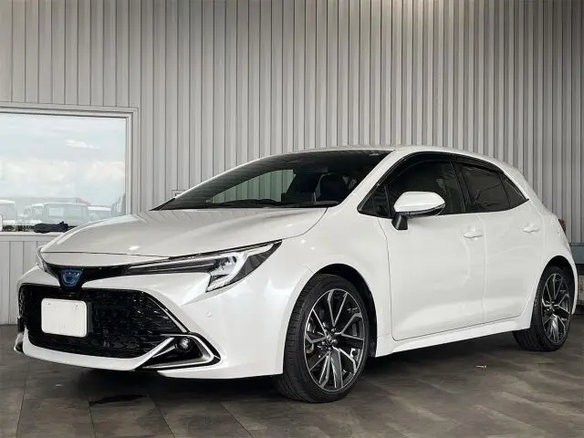 2023 Toyota Corollasport Hybrid G ​​Z White Coupe for sale, Japanese used car export | GULJI TRADERS