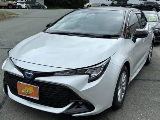 2024 Toyota Corollasport Hybrid G - photo 1 2024 Toyota Corollasport Hybrid G Pearl Coupe for sale, Japanese used car export - photo 1 of 9 | GULJI TRADERS
