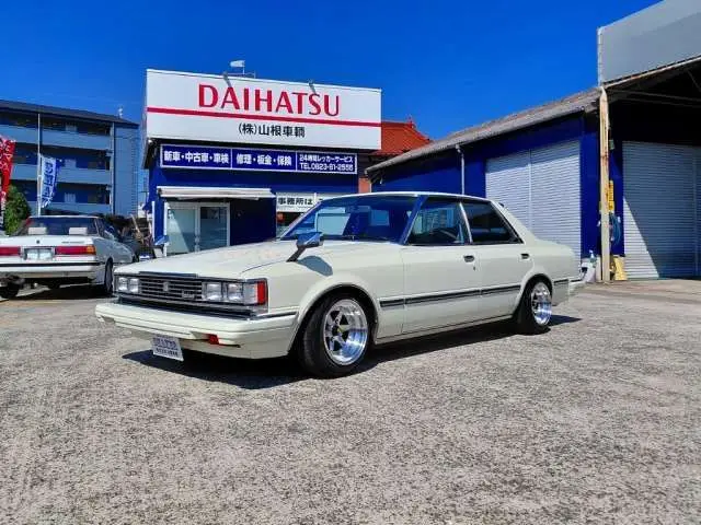 1982 Toyota Cresta Super Lucent White Sedan for sale, Japanese used car export | GULJI TRADERS