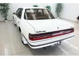 1990 Toyota Cresta Super Custom Extra White Sedan for sale, Japanese used car export - photo 4 of 9 | GULJI TRADERS