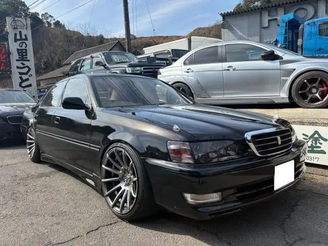 2000 Toyota Cresta Exceed Black Color changed Sedan for sale, Japanese used car export | GULJI TRADERS