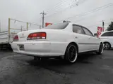 2000 Toyota Cresta Super Lucent Pearl Sedan for sale, Japanese used car export - photo 2 of 9 | GULJI TRADERS
