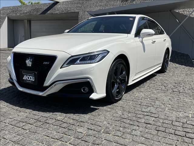2020 Toyota Crown RS - photo 1 2020 Toyota Crown RS Sedan for sale, Japanese used car export - photo 1 of 18 | GULJI TRADERS