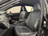 2020 Toyota Crown Hybrid G Sedan for sale, Japanese used car export - photo 32 of 50 | GULJI TRADERS