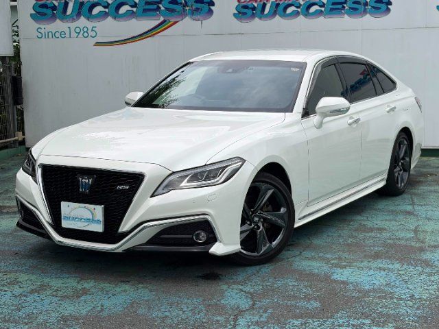 2020 Toyota Crown Hybrid 2.5 - photo 1 2020 Toyota Crown Hybrid 2.5 Sedan for sale, Japanese used car export - photo 1 of 24 | GULJI TRADERS