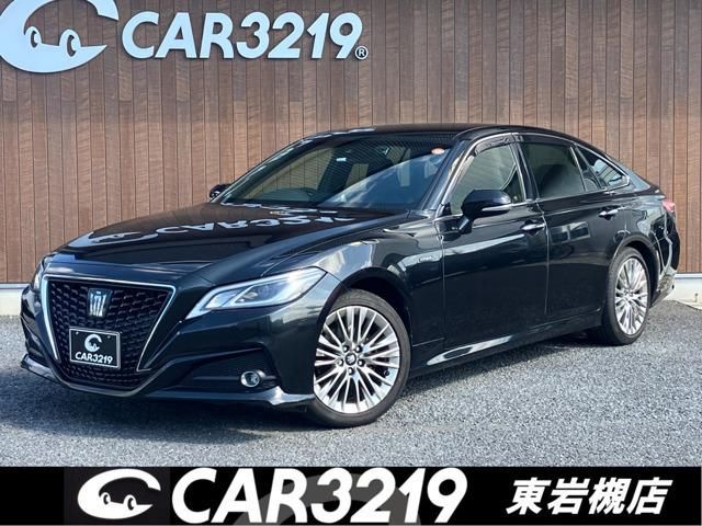 2020 Toyota Crown Hybrid 2.5 S - photo 1 2020 Toyota Crown Hybrid 2.5 S Sedan for sale, Japanese used car export - photo 1 of 20 | GULJI TRADERS