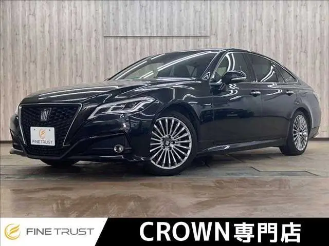2021 Toyota Crown Hybrid G Pearl Sedan for sale, Japanese used car export - photo 1 of 50 | GULJI TRADERS
