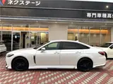 2021 Toyota Crown RS Limited II Pearl Sedan for sale, Japanese used car export - photo 25 of 30 | GULJI TRADERS