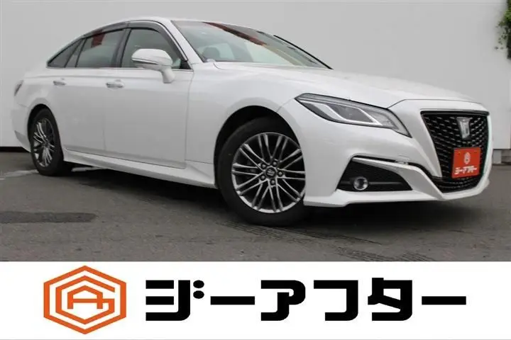 2021 Toyota Crown 2.5HV S White Sedan for sale, Japanese used car export - photo 1 of 10 | GULJI TRADERS