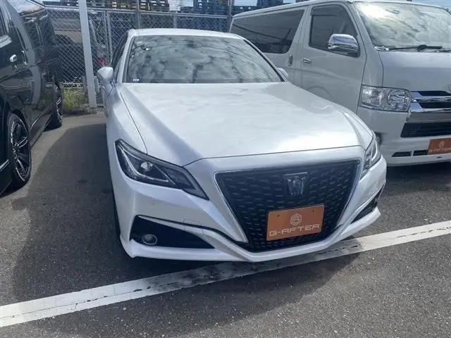 2021 Toyota Crown 2.5HV B White Sedan for sale, Japanese used car export - photo 1 of 2 | GULJI TRADERS