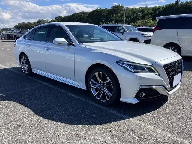 2021 Toyota Crown RS ★Late Model★ 12.3-inch Navigation System - photo 1 2021 Toyota Crown RS ★Late Model★ 12.3-inch Navigation System Pearl Sedan for sale, Japanese used car export - photo 1 of 9 | GULJI TRADERS