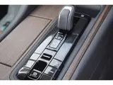 2024 Toyota Crown 2.5 Z Hybrid Vehicle ◆ Inspected by a third-party organization ◆ Modellista Aero Kit White Sedan for sale, Japanese used car export - photo 27 of 54 | GULJI TRADERS