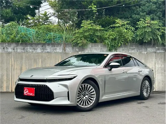2024 Toyota Crown Z★Five-star One-Price★ - photo 1 2024 Toyota Crown Z★Five-star One-Price★ Silver Sedan for sale, Japanese used car export - photo 1 of 61 | GULJI TRADERS