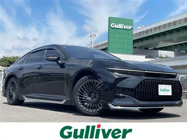 2024 Toyota Crown Z Black Sedan for sale, Japanese used car export - photo 1 of 24 | GULJI TRADERS