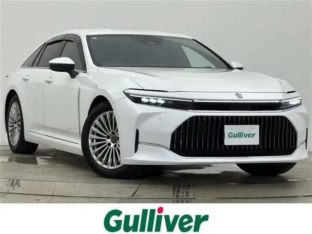 2024 Toyota Crown Z White Sedan for sale, Japanese used car export - photo 1 of 24 | GULJI TRADERS