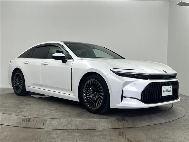 2024 Toyota Crown Z Sedan for sale, Japanese used car export - photo 1 of 24 | GULJI TRADERS