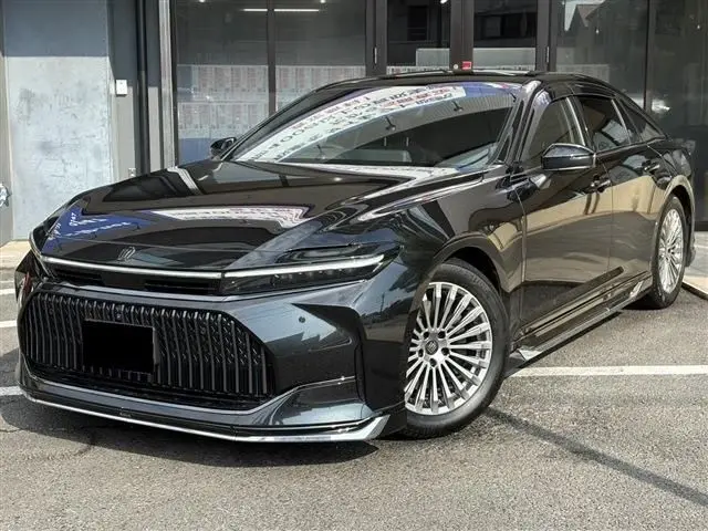 2024 Toyota Crown 2.5 Z Black Sedan for sale, Japanese used car export - photo 1 of 20 | GULJI TRADERS