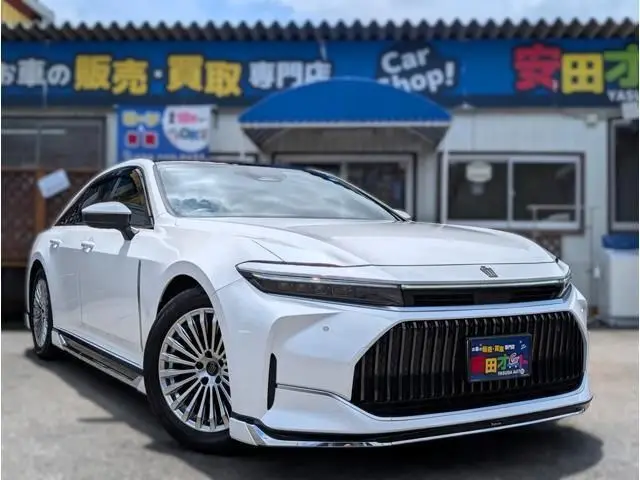 2024 Toyota Crown 2.5 Z Hybrid - photo 1 2024 Toyota Crown 2.5 Z Hybrid Pearl Sedan for sale, Japanese used car export - photo 1 of 9 | GULJI TRADERS