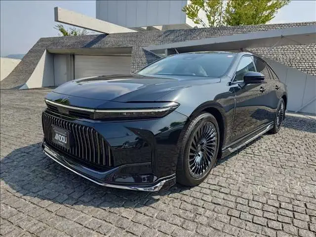 2025 Toyota Crown Z - photo 1 2025 Toyota Crown Z Pearl Sedan for sale, Japanese used car export - photo 1 of 20 | GULJI TRADERS