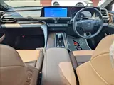 2025 Toyota Crown Z Pearl Sedan for sale, Japanese used car export - photo 3 of 20 | GULJI TRADERS
