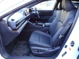 2025 Toyota Crown Z Hybrid Sedan for sale, Japanese used car export - photo 56 of 71 | GULJI TRADERS