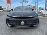 2025 Toyota Crown 2500 CROSSOVER Z 4-door FCVT 4WD 5-seater Black Sedan for sale, Japanese used car export - photo 4 of 21 | GULJI TRADERS
