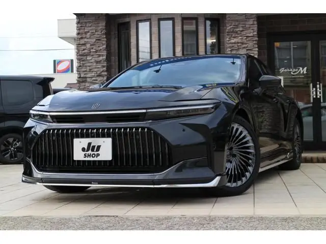 2025 Toyota Crown Z - photo 1 2025 Toyota Crown Z Black Sedan for sale, Japanese used car export - photo 1 of 3 | GULJI TRADERS