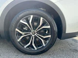 2023 Toyota Crown Crossover 2.5 G E-Four 4WD SUV for sale, Japanese used car export - photo 68 of 75 | GULJI TRADERS
