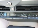 2023 Toyota Crown Crossover 2.5 G E-Four 4WD SUV for sale, Japanese used car export - photo 35 of 50 | GULJI TRADERS