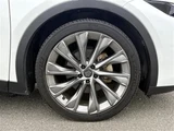 2023 Toyota Crown Crossover 4WD SUV for sale, Japanese used car export - photo 23 of 24 | GULJI TRADERS