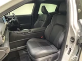 2023 Toyota Crown Crossover 4WD SUV for sale, Japanese used car export - photo 15 of 24 | GULJI TRADERS
