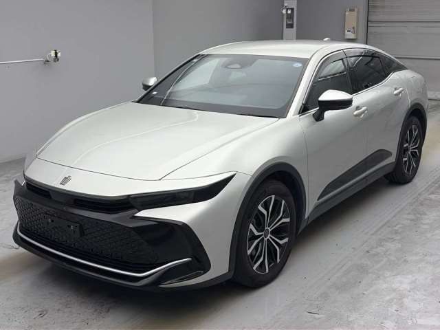 2023 Toyota Crown Crossover 4WD SUV for sale, Japanese used car export - photo 1 of 15 | GULJI TRADERS