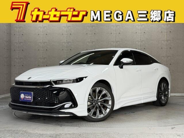 2023 Toyota Crown Crossover 2.5 G E- SUV for sale, Japanese used car export - photo 1 of 20 | GULJI TRADERS