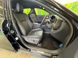 2023 Toyota Crown Crossover SUV for sale, Japanese used car export - photo 8 of 9 | GULJI TRADERS