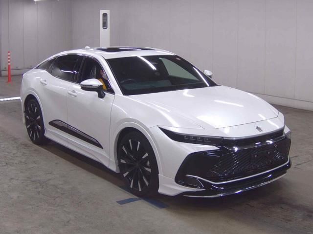 2023 Toyota Crown Crossover SUV for sale, Japanese used car export - photo 1 of 5 | GULJI TRADERS