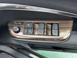 2024 Toyota Crown Crossover 2.5 G Advanced 4WD Genuine Display Audio Brown SUV for sale, Japanese used car export - photo 18 of 35 | GULJI TRADERS