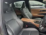 2024 Toyota Crown Crossover Z☆4WD☆Leather☆Navigation☆All-around mirror☆Power tailgate Other SUV for sale, Japanese used car export - photo 5 of 10 | GULJI TRADERS