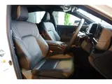 2026 Toyota Crown Crossover Z 4WD, black leather interior, panoramic digital mirrors, front and rear dashcams, easy closure. Pearl SUV for sale, Japanese used car export - photo 15 of 76 | GULJI TRADERS