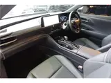 2026 Toyota Crown Crossover Z 4WD, black leather interior, panoramic digital mirrors, front and rear dashcams, easy closure. Pearl SUV for sale, Japanese used car export - photo 51 of 76 | GULJI TRADERS