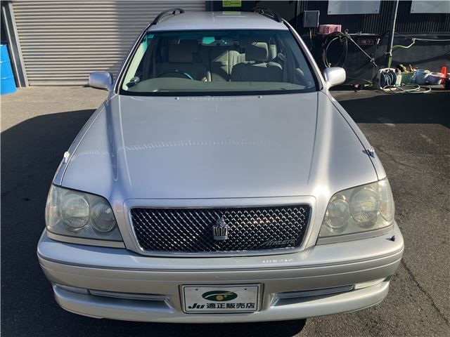 2002 Toyota Crown Estate Van for sale, Japanese used car export - photo 1 of 54 | GULJI TRADERS