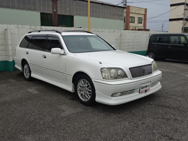 2004 Toyota Crown Estate Van for sale, Japanese used car export - photo 1 of 24 | GULJI TRADERS