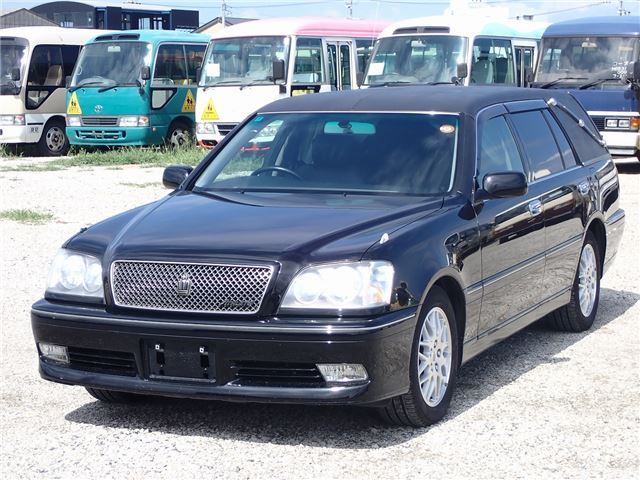 2005 Toyota Crown Estate Van for sale, Japanese used car export - photo 1 of 80 | GULJI TRADERS