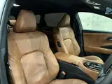 2025 Toyota Crown Estate 2.5 Z E-Four 4WD White Van for sale, Japanese used car export - photo 46 of 67 | GULJI TRADERS