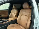 2025 Toyota Crown Estate 2.5 Z E-Four 4WD White Van for sale, Japanese used car export - photo 50 of 67 | GULJI TRADERS